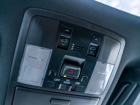 Used 2023 Lexus GX 460 Premium image 28