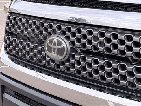 Used 2018 Toyota Tundra SR5 image 13