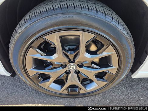 New 2026 Lexus TX 500h AWD image 10