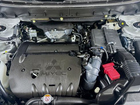 Used 2025 Mitsubishi Outlander Sport SE image 31