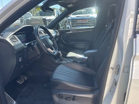 Used 2023 Volkswagen Tiguan SE R-Line AWD/4WD image 13