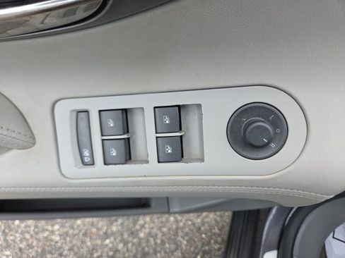 Used 2013 Buick LaCrosse FWD image 46