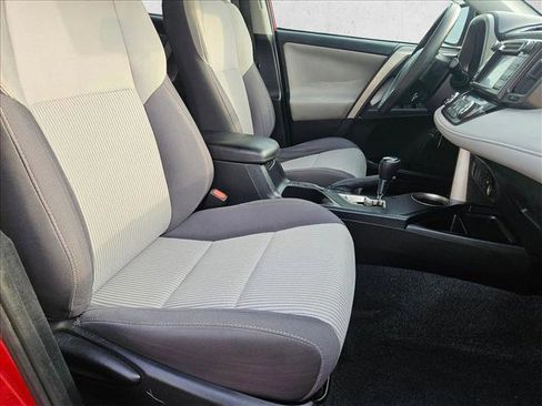 Used 2015 Toyota RAV4 XLE FWD image 19
