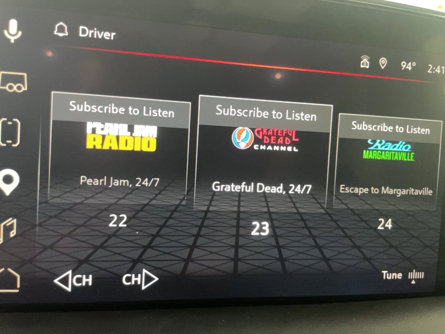 Used 2023 GMC Yukon XL SLT w/ SLT Premium Package AWD/4WD image 16