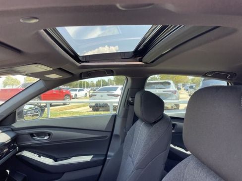 Used 2025 Honda Accord Sport image 24