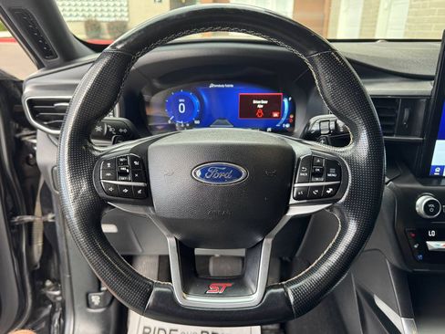 Used 2020 Ford Explorer ST w/ Premium Technology Package AWD/4WD image 22