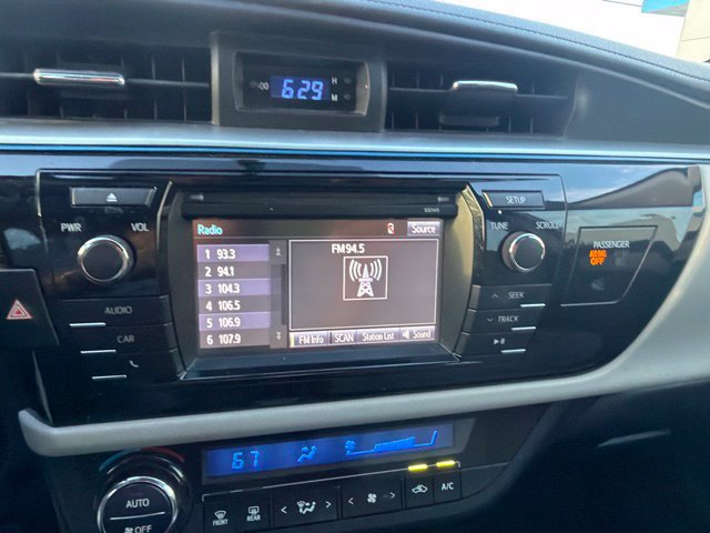 Used 2014 Toyota Corolla LE FWD image 52