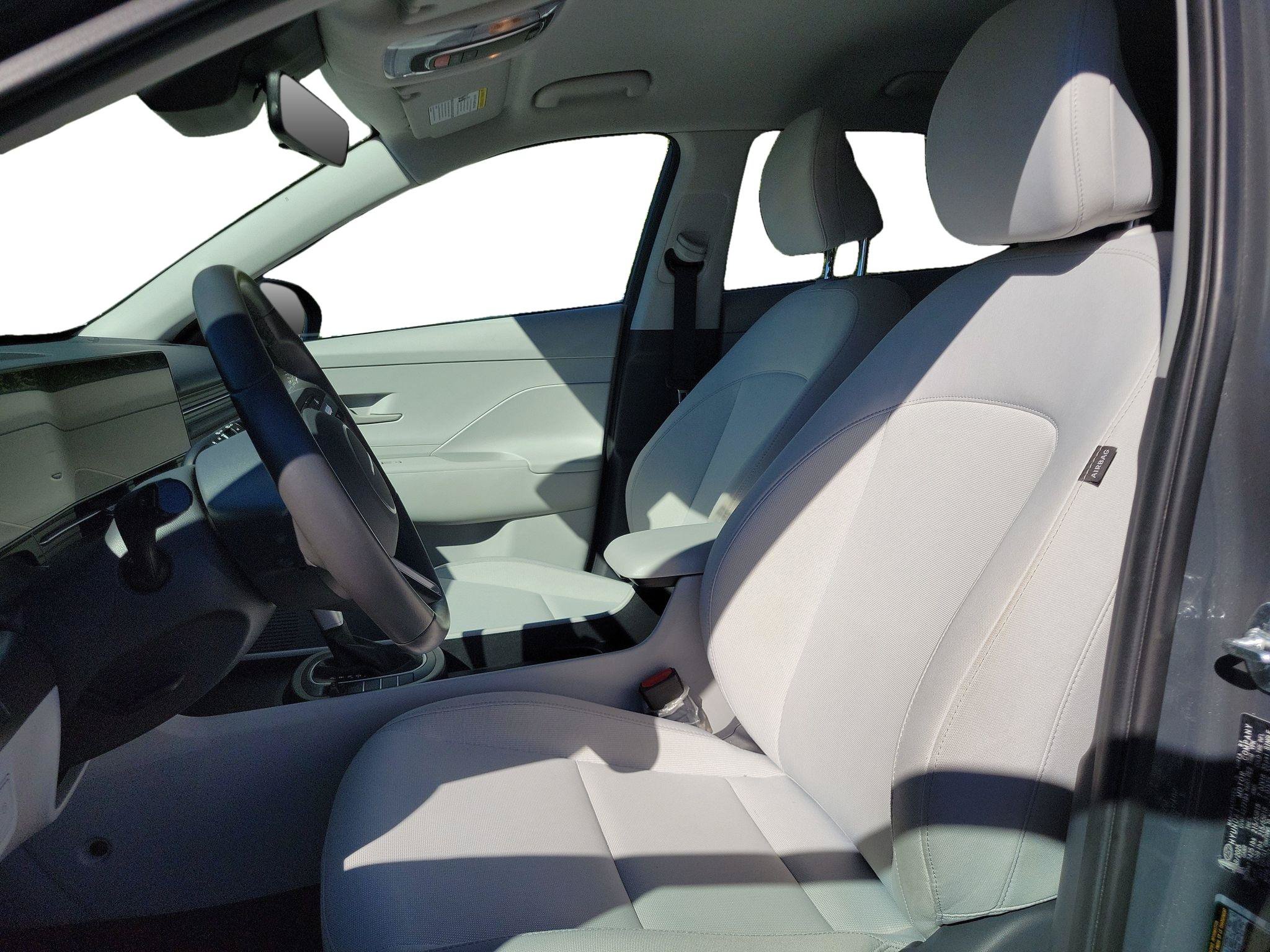Used 2025 Hyundai Kona SEL AWD/4WD image 5