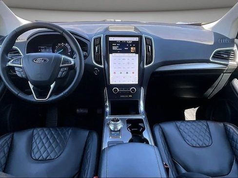 Used 2024 Ford Edge Titanium w/ Equipment Group 301A image 7