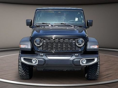 Used 2025 Jeep Wrangler Unlimited Sport AWD/4WD image 3