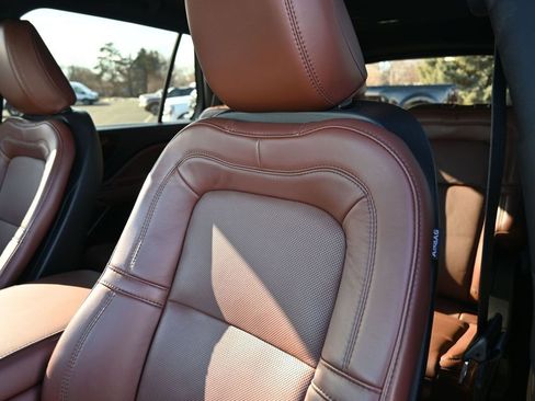 Used 2025 Lincoln Aviator Reserve w/ Illumination Package image 19