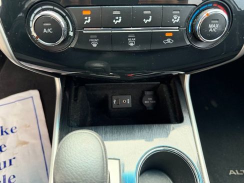 Used 2014 Nissan Altima 2.5 S w/ Display Audio Package FWD image 21