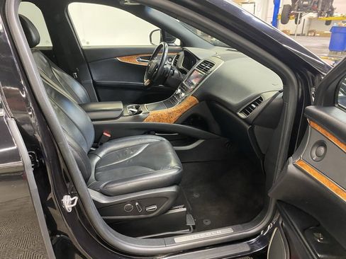 Used 2019 Lincoln Nautilus Select w/ Class II Trailer Tow Package image 44