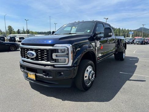 Certified 2025 Ford F450 King Ranch w/ FX4 Off-Road Package AWD/4WD image 6