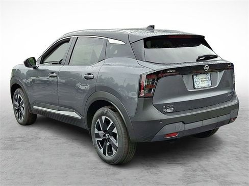 New 2025 Nissan Kicks SV w/ SV Premium Package image 3