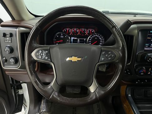 Used 2016 Chevrolet Silverado 1500 High Country w/ High Country Premium Package AWD/4WD image 22