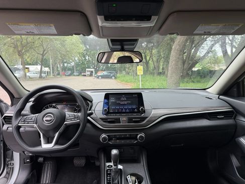 Used 2026 Nissan Altima 2.5 SV FWD image 30