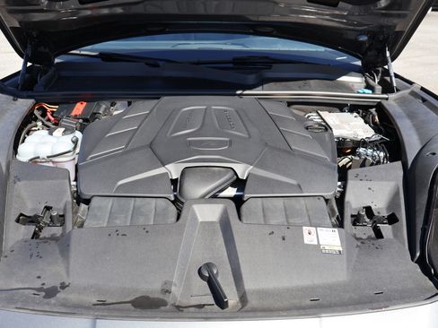 Used 2024 Porsche Cayenne image 41