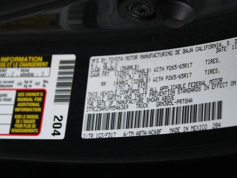 Certified 2023 Toyota Tacoma TRD Sport image 17