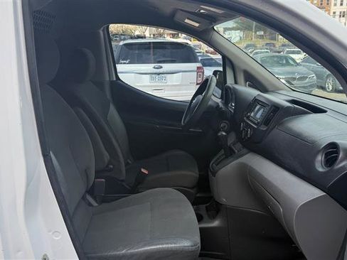 Used 2019 Nissan NV200 S image 13
