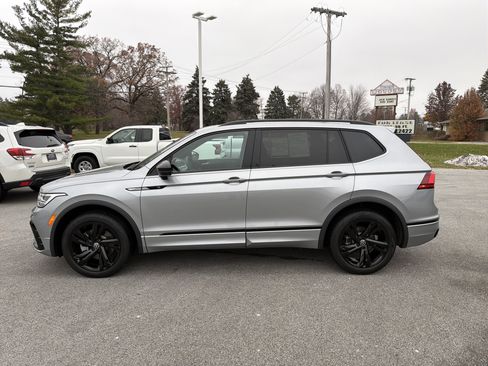 Used 2023 Volkswagen Tiguan SE R-Line image 6