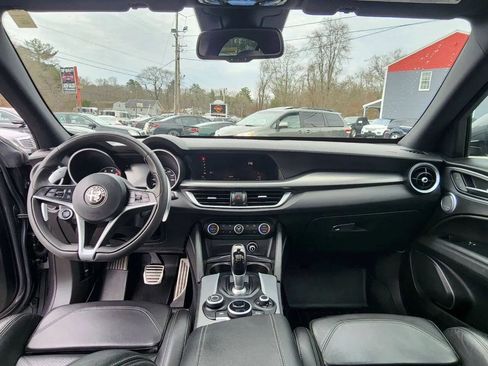 Used 2018 Alfa Romeo Stelvio Ti Sport AWD/4WD image 18