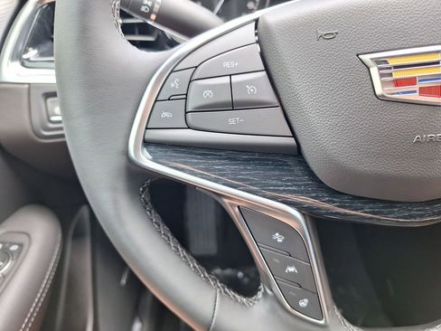 New 2026 Cadillac XT5 Luxury w/ LPO, ONYX Package FWD image 20