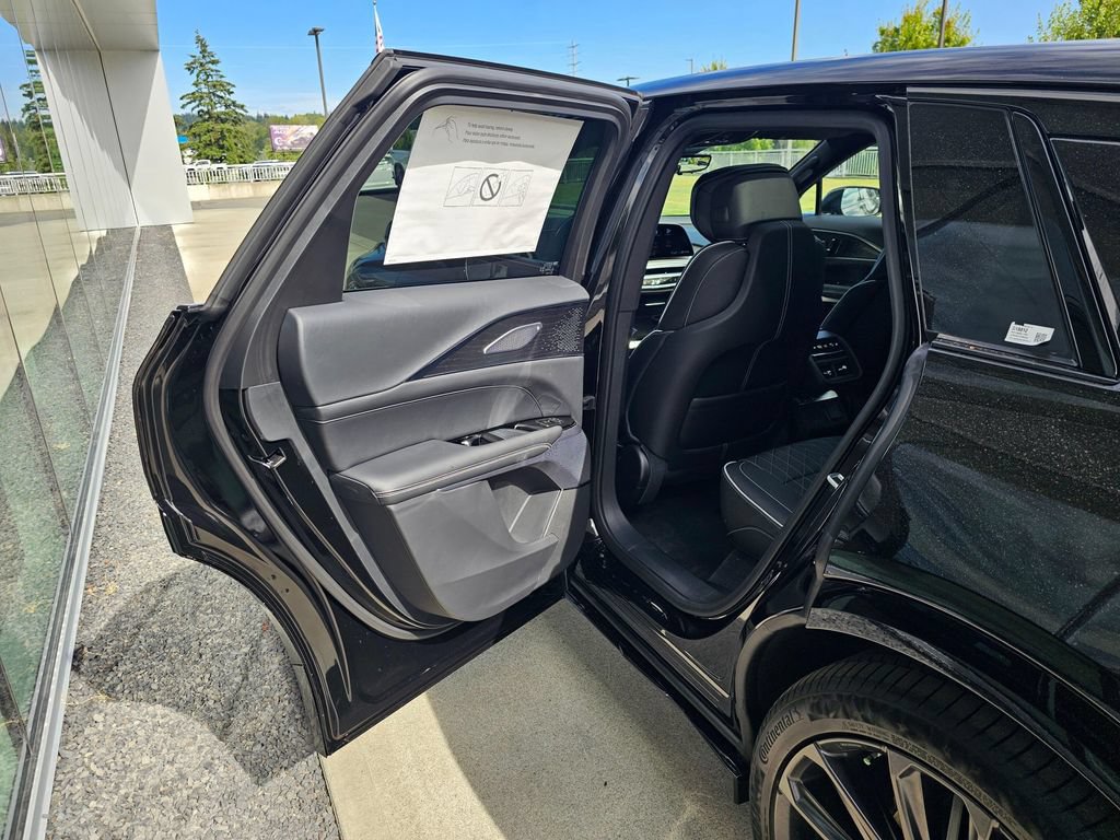 New 2026 Cadillac Lyriq V AWD/4WD image 15