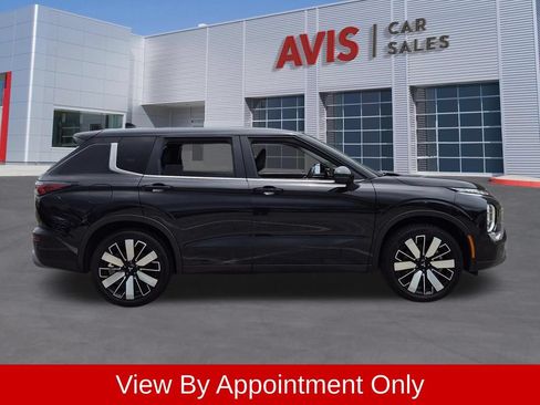 Used 2025 Mitsubishi Outlander SE AWD/4WD image 5