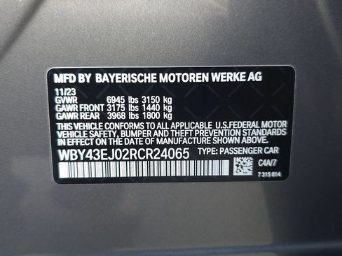 Used 2024 BMW i7 eDrive50 w/ Executive Package RWD image 80