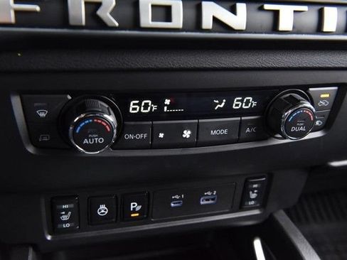 Certified 2025 Nissan Frontier SV w/ SV Convenience Package RWD image 19