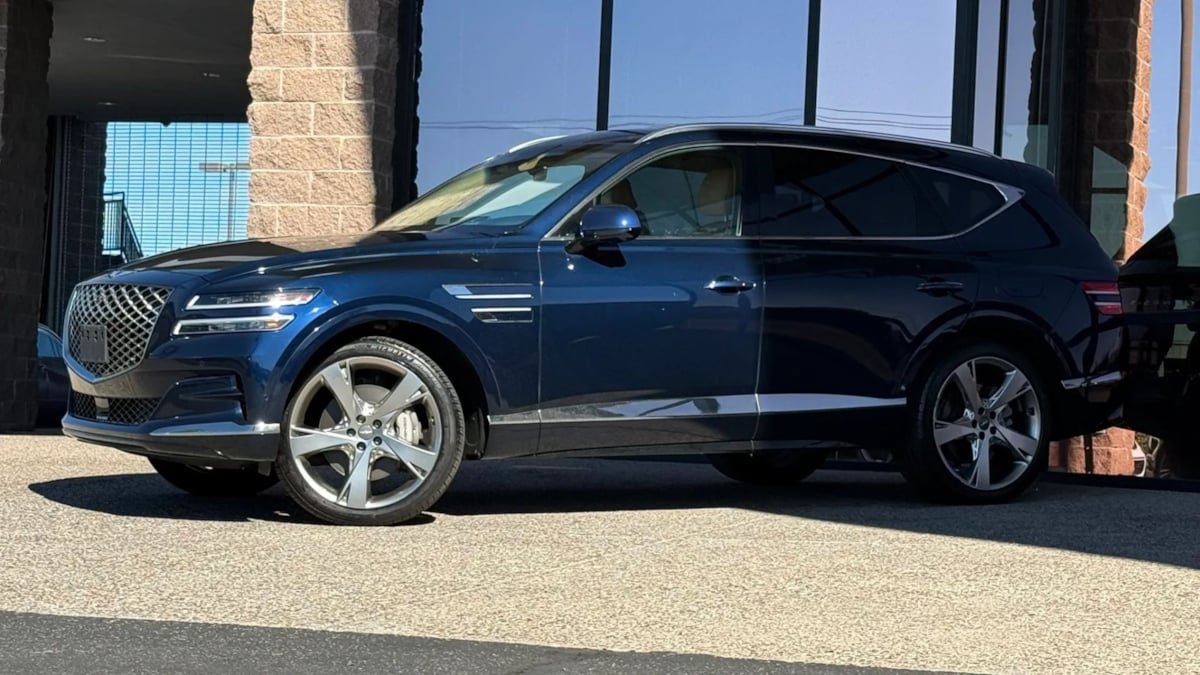 Used 2021 Genesis GV80 3.5T w/ Prestige Package 07 AWD/4WD image 3