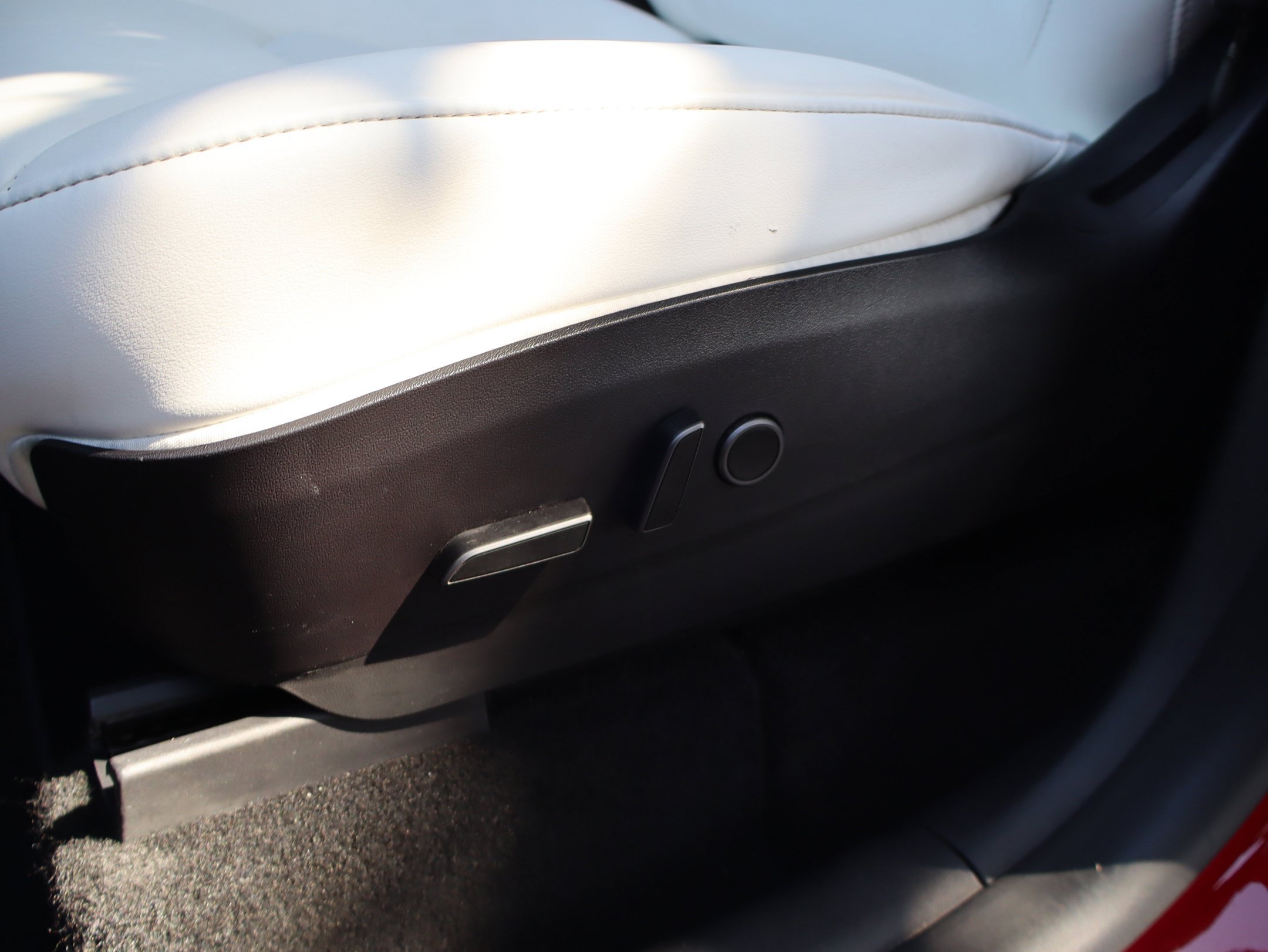 Used 2021 Tesla Model Y Long Range AWD/4WD image 14