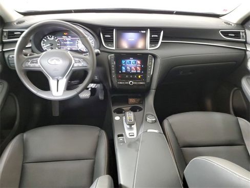 Certified 2025 INFINITI QX50 Luxe image 15