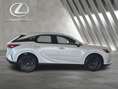 Certified 2026 Lexus RX 350 Premium w/ Convenience Package FWD image 4