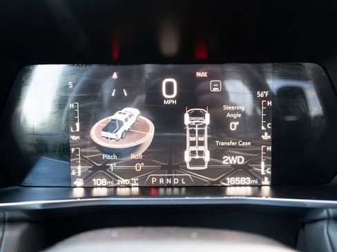 Used 2023 GMC Canyon Elevation w/ Convenience Package image 5