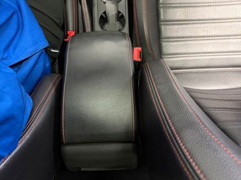 Used 2017 Volkswagen Jetta GLI FWD image 41