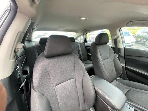 Used 2023 Honda Accord LX image 5