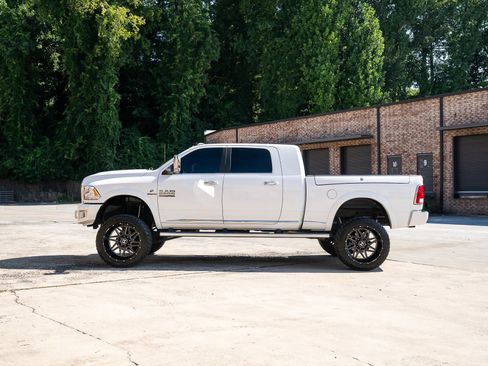 Used 2018 RAM 2500 Limited AWD/4WD image 4