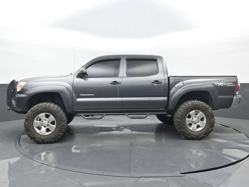 Used 2014 Toyota Tacoma 4x4 Double Cab w/ TRD Off-Road Package image 7