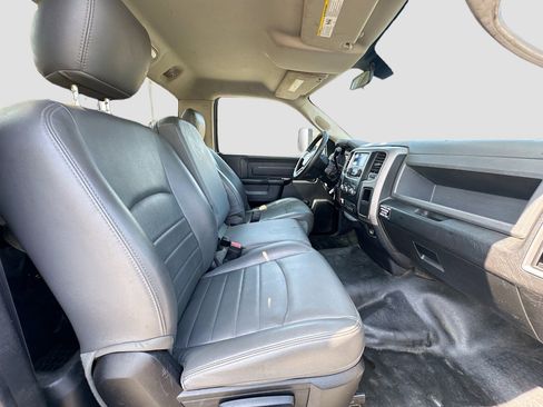 Used 2016 RAM 5500 Tradesman w/ Ambulance Prep Group RWD image 10