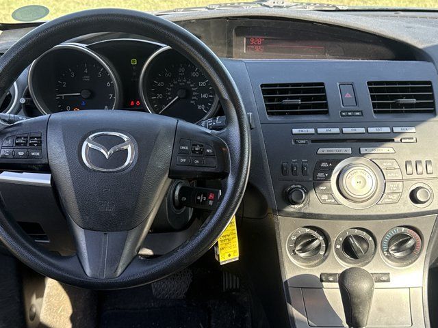 Used 2011 MAZDA MAZDA3 i Touring FWD image 4
