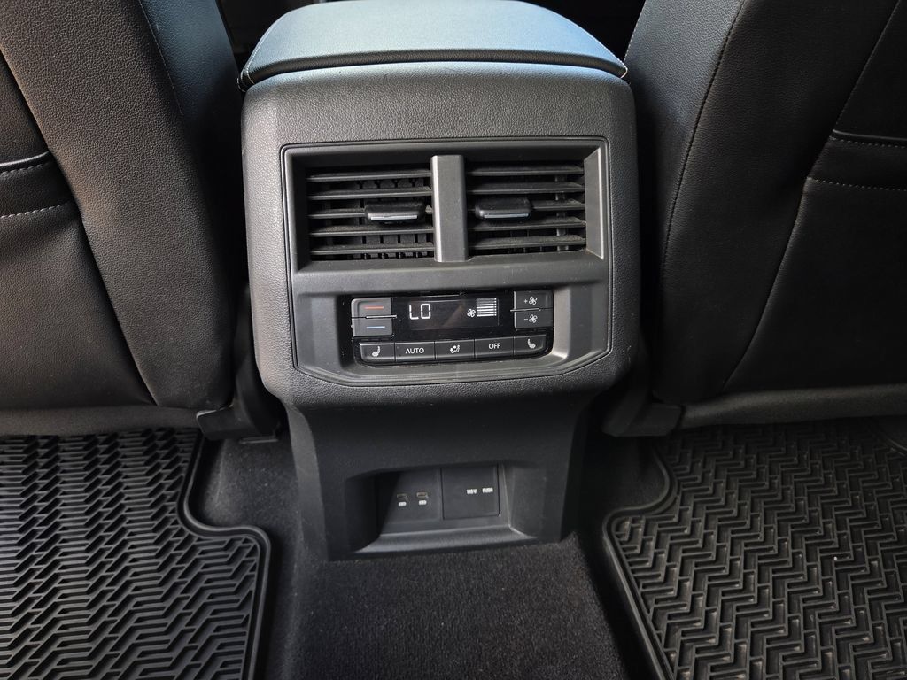 Used 2021 Volkswagen Atlas SEL Premium AWD/4WD image 24