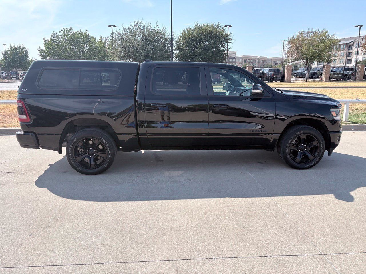 Used 2021 RAM 1500 Big Horn AWD/4WD image 3