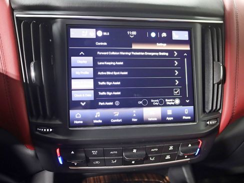 Used 2022 Maserati Levante GT image 23