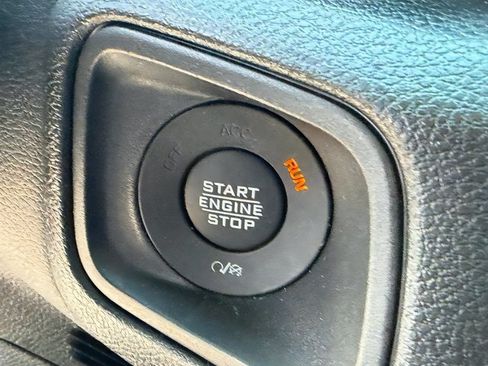 Used 2024 Jeep Wrangler Unlimited Sport AWD/4WD image 30
