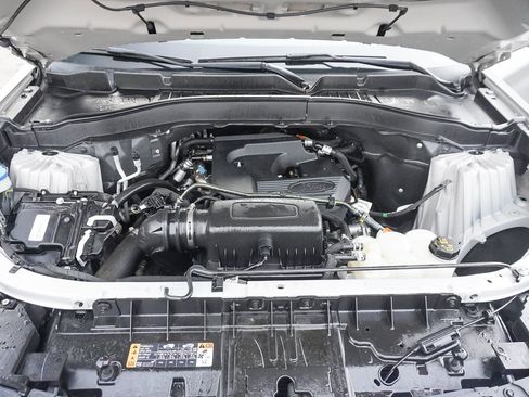 Used 2020 Ford Explorer XLT w/ Equipment Group 202A image 24