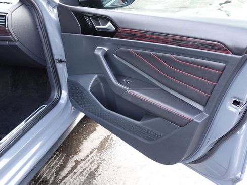 Used 2024 Volkswagen Jetta GLI 40th Anniversary Edition image 29