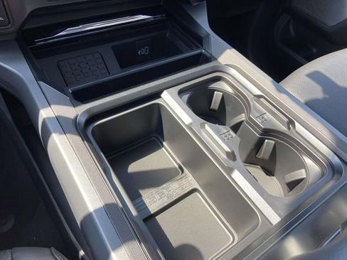 New 2026 Ford F250 Lariat w/ Black Appearance Package image 16