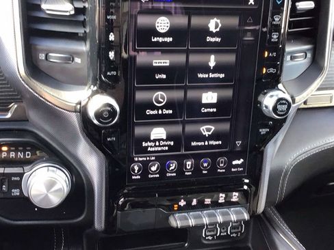 Used 2020 RAM 1500 Limited w/ Black Appearance Package image 28